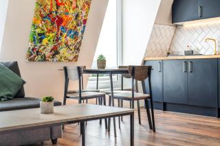 8 - West London Brand New Loft - 7