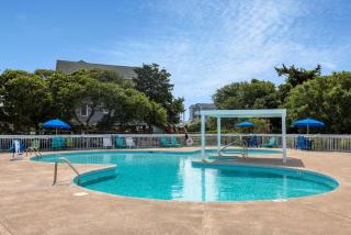 Atlantic Beach Resort, a Ramada by Wyndham - Atlantic Beach - 3