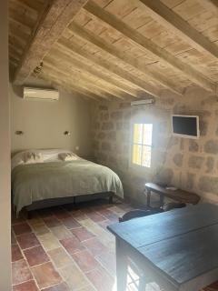 Les Litanies - Centre historique Pezenas - 0