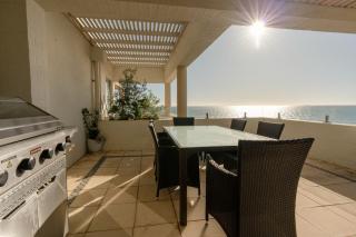 Beach View Apartment in Cottesloe - Perth - 1