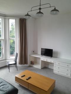 Large room near Singleton Hospital ensuite R6 - Swansea - 1
