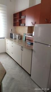 Türkiz Apartman - 5 szobás 13 fős apartmanház 4km a Balaton- Balatonszabadi - Balatonszabadi - 3