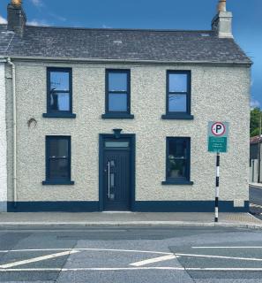Adams Complex - Tullamore - 0