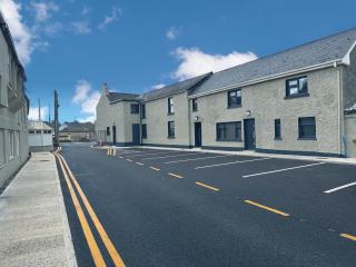 Adams Complex - Tullamore - 9
