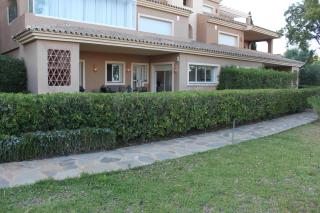 Elegant and spacious garden apartment with beautiful views - Ojén - 8