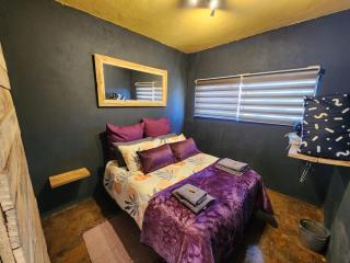 Hartbeest Eco Bush Lodge 4 - Hartbeespoort - 3