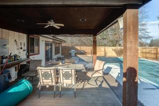 Spacious Tranquility with Private Pool home - Belleville - 9