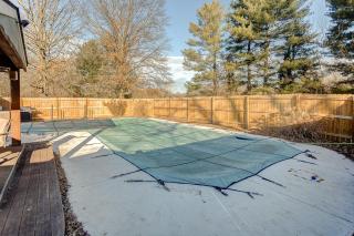 Spacious Tranquility with Private Pool home - Belleville - 1