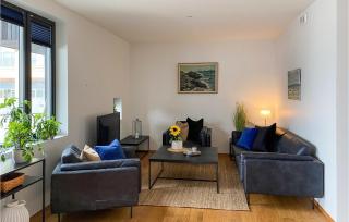 2 Bedroom Gorgeous Apartment In Ålesund - Ålesund - 8