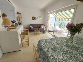 Vue mer à couper le souffle - nouveau entièrement rénové - 9