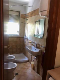 Lili's House Golem, Durres - Golem - 3