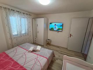Guesthouse Eljuga Family - Stari Grad - 9