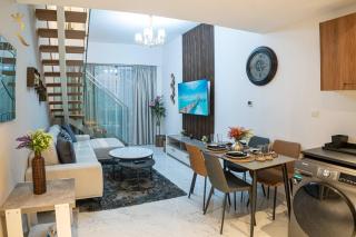 Blackforest 2BR Duplex at Masdar City - Abu Dhabi - 2