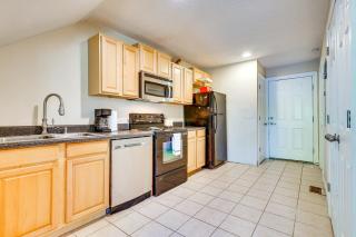 Double Springs Cabin Stay with Deck and Shared Dock! - 2