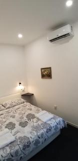 TOMISLAV - Zagreb - 2