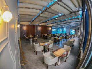 Akman Premium Hotel - 2