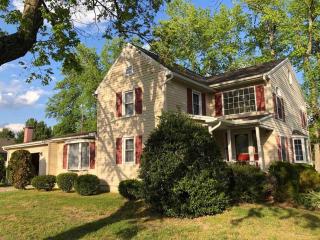 Peaceful 3BR Home Near SU, Sports Fields, Civic Center, Zoo & Ocean City - Salisbury - 0