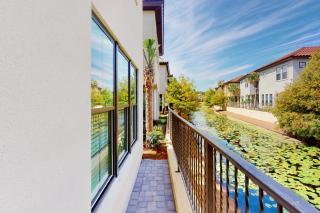 Villa Lago 1969 Baytowne Loop - Destin - 5
