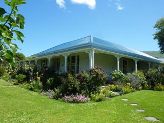 Halfmoon Cottage - Akaroa - 0
