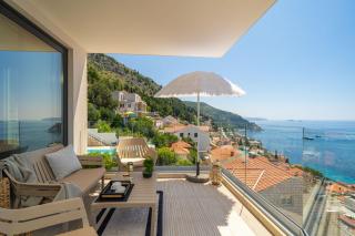 Zen Kalifa 5 Star Exclusive Residence for 4 - 2