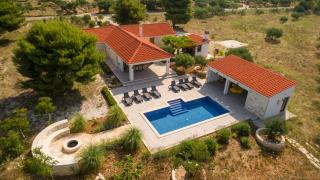Luxury Villa Nature with heated private pool, sauna & fire pit, a short walk to the beach - Milna (Milnà) - 7