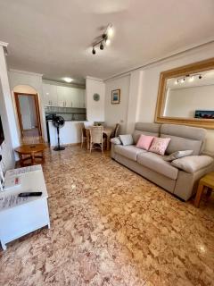 Tranquil Self Catering Golf Course Apartment - 2