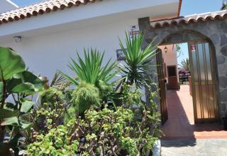 LOS CISNES Encantadora casa con jardin y estudio vista al mar - El Médano - 0