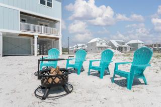 Beach Bliss: Coastal Getaway! - 8