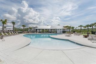 Beach Bliss: Coastal Getaway! - 6