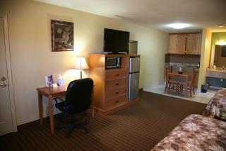 Coach Light Inn - Brenham - 1