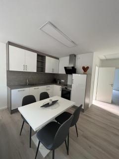 Ferienwohnung: Waldblick - Hatten - 2