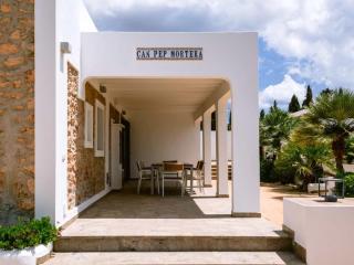 Can Pep Luis Can Pep Mortera is located in the beautiful countryside near to Playa den Bossa - Ibiza Town - 4