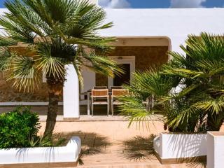 Can Pep Luis Can Pep Mortera is located in the beautiful countryside near to Playa den Bossa - Ibiza Town - 9