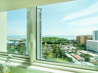 Deluxe Suites 2, Netflix ,2-5 pax, Georgetown - George Town - 7