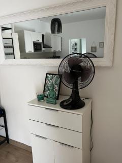 Cosy Loire, T2 neuf, front de Loire ,vue cathédrale,5min à pied centre ville et parking privé - 3