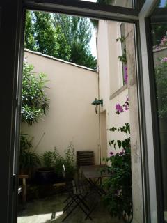 Appartement Avignon centre intra muros Cour extérieure Parking privé gratuit - Avignon - 4