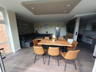 Neumühler Hof Ferienwohnung "Stefan" bietet 4 Schlafzimmer und 4 Bäder , eine Große Badewanne und großer Terrasse zum Garten, kostenfreie Parkmöglichkeiten - Schwerin - 4