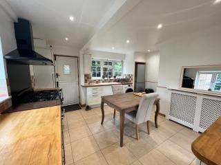 Beautiful Room for ONE Person - free Netflix, Amazon Prime & Disney plus - Bromley - 6
