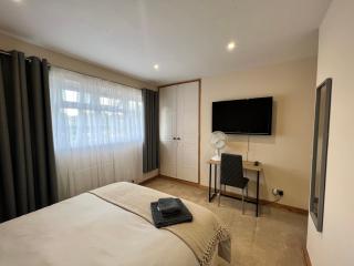 Beautiful Room for ONE Person - free Netflix, Amazon Prime & Disney plus - Bromley - 4