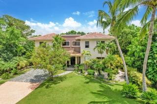 Spacious 4 Bedroom Villa with Pool, Touring Cart & Maid - Punta Cana - 0