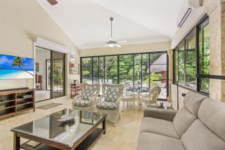 Spacious 4 Bedroom Villa with Pool, Touring Cart & Maid - Punta Cana - 6
