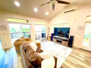 THE HONOMU HOUSE - Gorgeous, Spacious 4Bd2Ba Home near Waterfalls and Hilo, Sleeps 12! - Honomu - 7