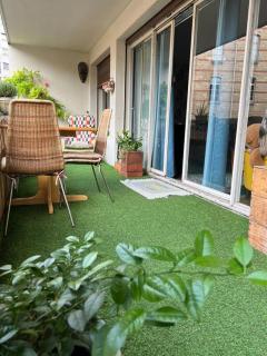 Grand appartement avec balcon et parking gratuit sur place - Paris - 4