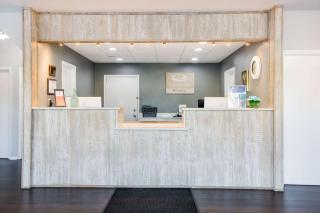 Econo Lodge - Lebanon - 4