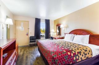 Econo Lodge - Lebanon - 2