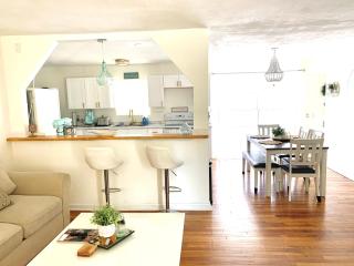 Cozy Home near Chicks Beach - Virginia Beach - 3
