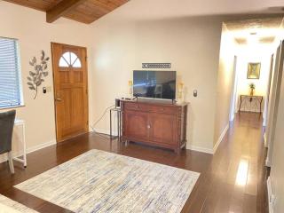Peaceful, Private Master Bedroom with Own Bath near HILO, with AC! - Keaau - 5