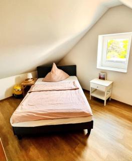Wunderbare Ferienwohnung mit Nähe zum Badesee 1 - 8
