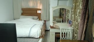 Cozy condo with KING-size bed, 70inch Samsung SmartTV , in calm Urban Deca Homes Tipolo complex - Mandaue - 8