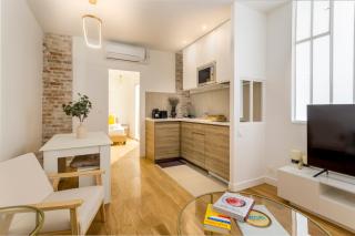 1 BDR Bourse -Opera with AC - Paris - 6